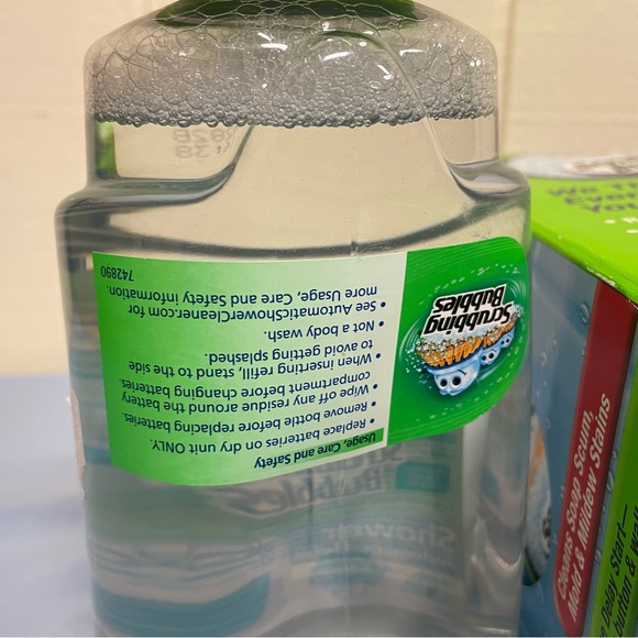 Scrubbing Bubbles Automatic Shower Cleaner + Extra 34oz Bottle of Solution - Picture 6 of 6